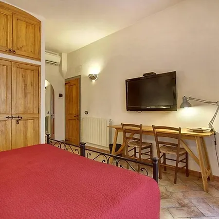 Guicciardini With Patio