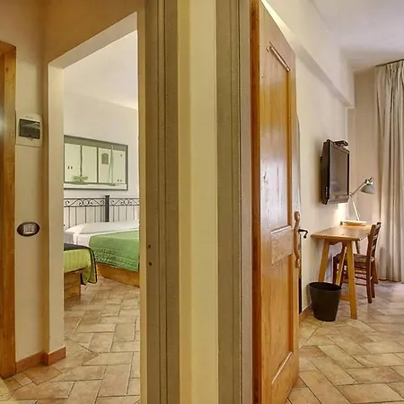 Guicciardini With Patio Florence