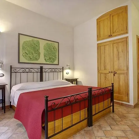 Guicciardini With Patio Apartment *